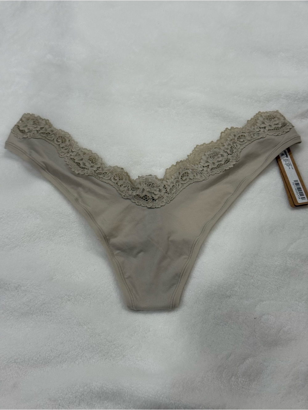 SKIMS Lace-Trim V-Waist Thong in Taupe Beige